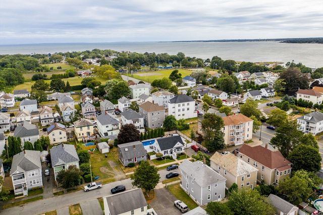 166 Charles St, New Bedford, MA 02744