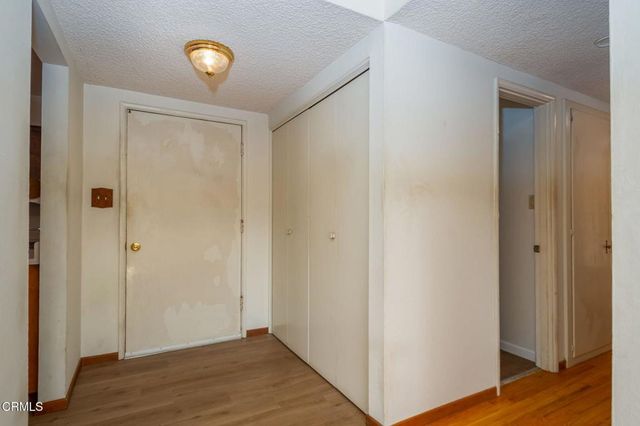 304 Moultrie Place, Santa Paula, CA 93060