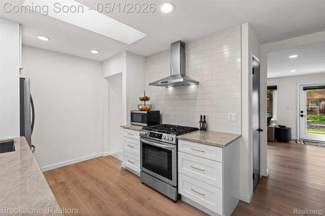 4422 THORNCROFT Avenue, Royal Oak, MI 48073