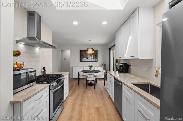4422 THORNCROFT Avenue, Royal Oak, MI 48073