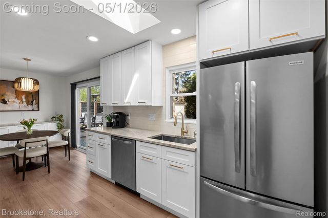 4422 THORNCROFT Avenue, Royal Oak, MI 48073