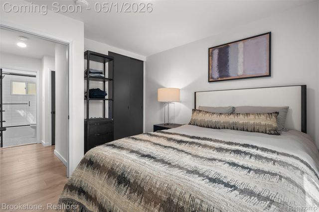 4422 THORNCROFT Avenue, Royal Oak, MI 48073