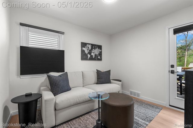 4422 THORNCROFT Avenue, Royal Oak, MI 48073