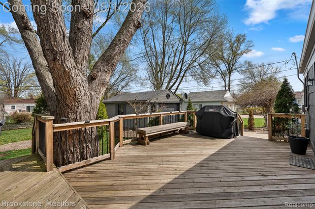 4422 THORNCROFT Avenue, Royal Oak, MI 48073