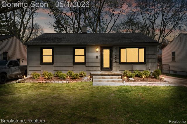 4422 THORNCROFT Avenue, Royal Oak, MI 48073