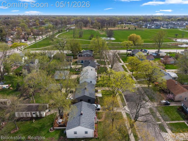 4422 THORNCROFT Avenue, Royal Oak, MI 48073