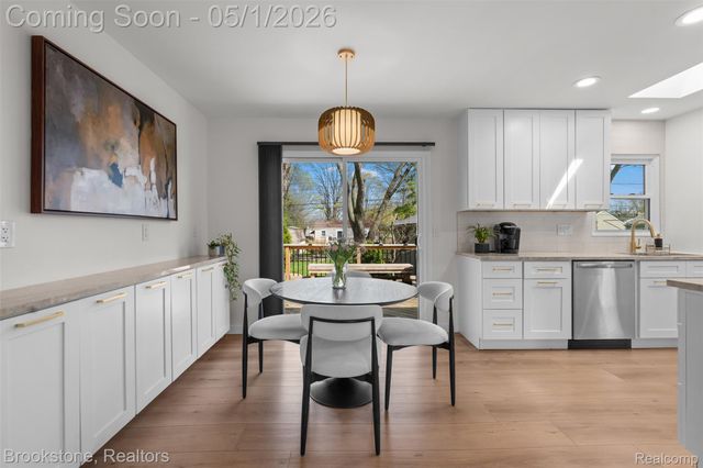 4422 THORNCROFT Avenue, Royal Oak, MI 48073