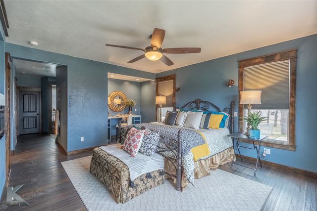 524 County Road 241, Ovalo, TX 79541