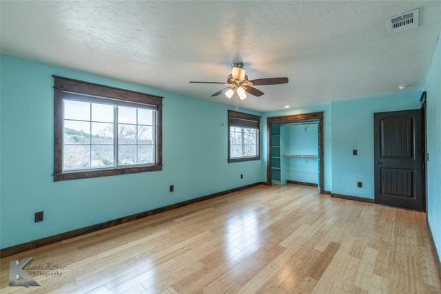 524 County Road 241, Ovalo, TX 79541