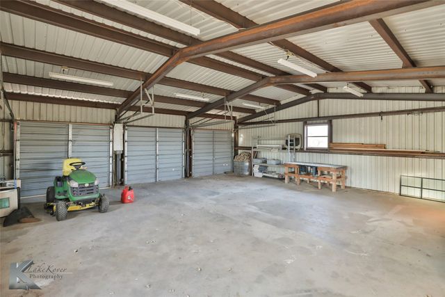 524 County Road 241, Ovalo, TX 79541