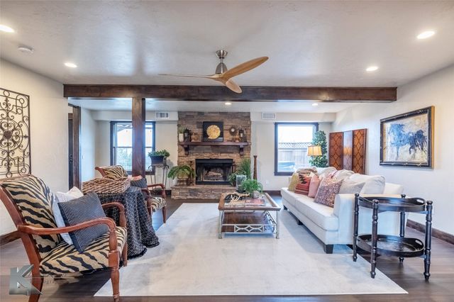 524 County Road 241, Ovalo, TX 79541