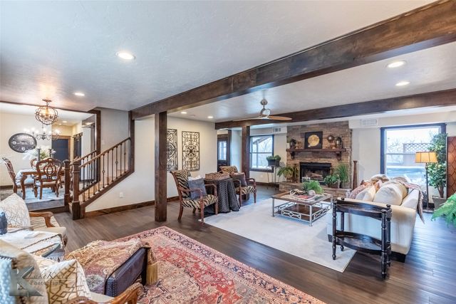 524 County Road 241, Ovalo, TX 79541