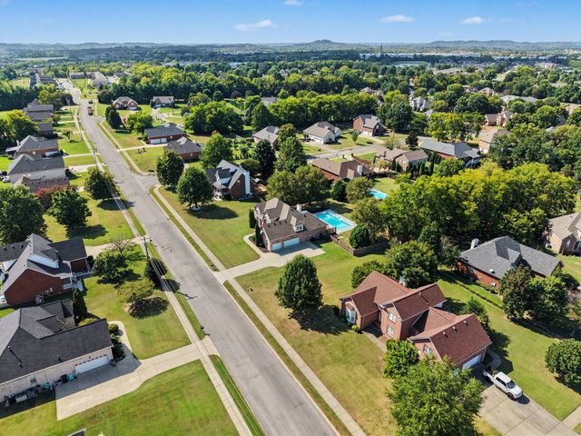756 Starpoint Dr, Gallatin, TN 37066