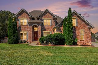 756 Starpoint Dr, Gallatin, TN 37066