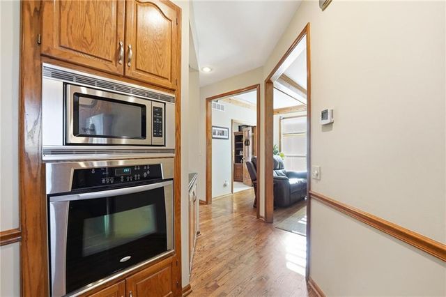 7432 N Granby Avenue, Kansas City, MO 64151