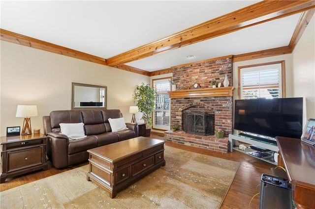 7432 N Granby Avenue, Kansas City, MO 64151