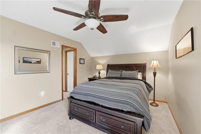 7432 N Granby Avenue, Kansas City, MO 64151