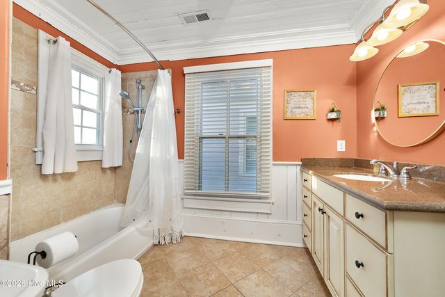 813 N Craven Street, New Bern, NC 28560