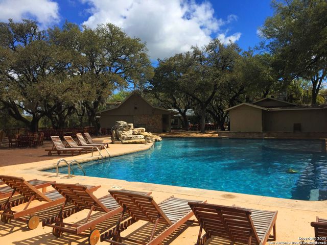 190 N Contour, Spring Branch, TX 78070