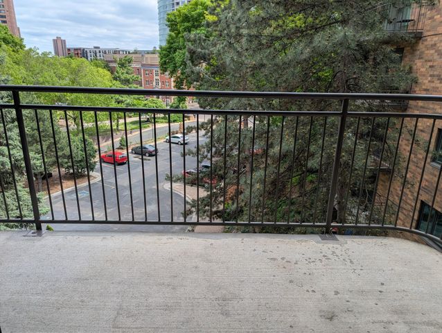 210 W Grant Street 417, Minneapolis, MN 55403