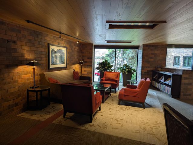 210 W Grant Street 417, Minneapolis, MN 55403