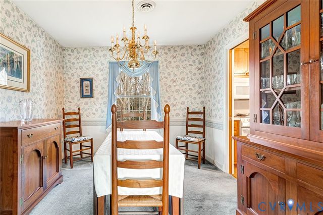 10052 Beechwood Dr, Mechanicsville, VA 23116