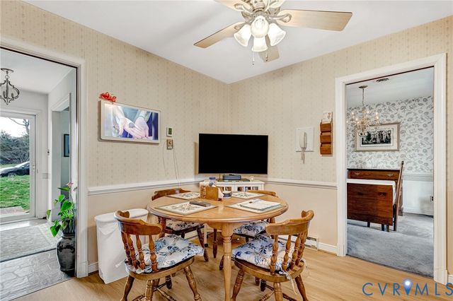 10052 Beechwood Dr, Mechanicsville, VA 23116