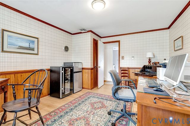 10052 Beechwood Dr, Mechanicsville, VA 23116