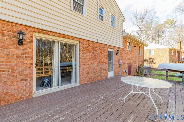 10052 Beechwood Dr, Mechanicsville, VA 23116