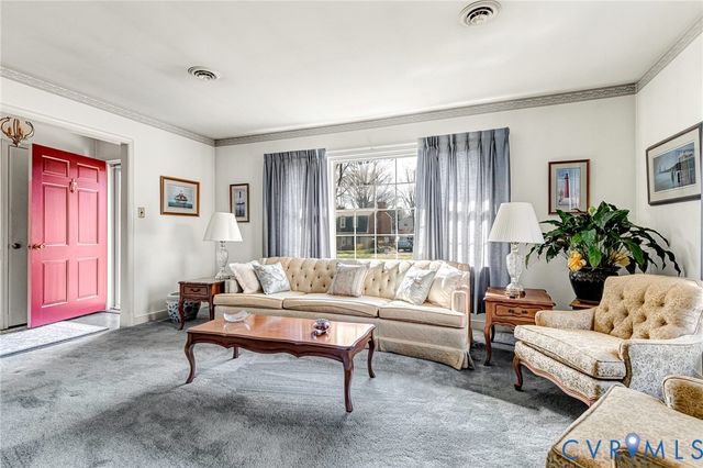 10052 Beechwood Dr, Mechanicsville, VA 23116