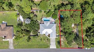 1067 SW Placetas Avenue, Port St Lucie, FL 34953