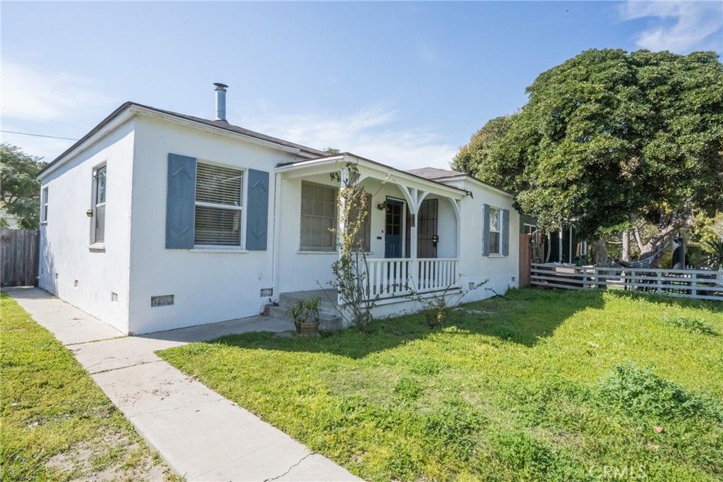 Image 1 of property listing at 2811 Dell Avenue, Venice, CA 90291
