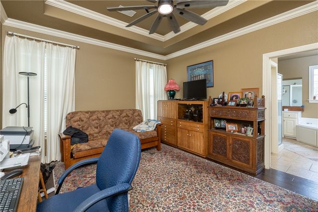 4011 N Meadow View Drive, Fayetteville, AR 72703
