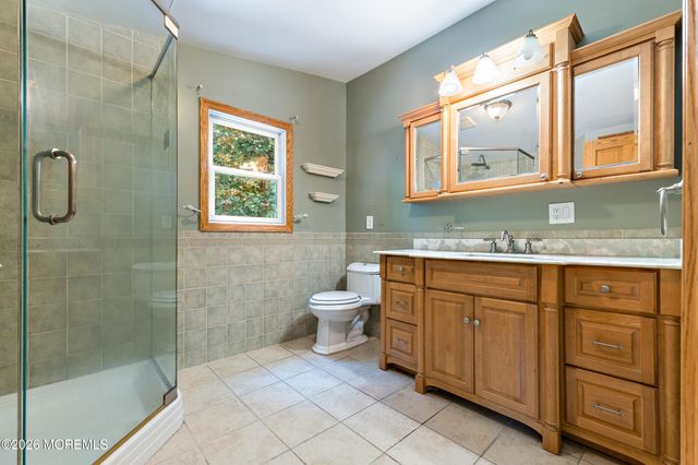 6 Tulip Drive, Old Bridge, NJ 08857