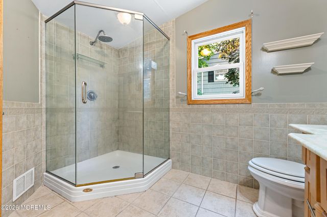 6 Tulip Drive, Old Bridge, NJ 08857