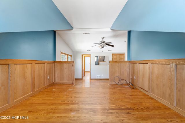6 Tulip Drive, Old Bridge, NJ 08857