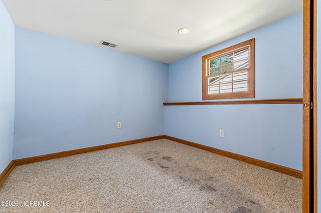 6 Tulip Drive, Old Bridge, NJ 08857