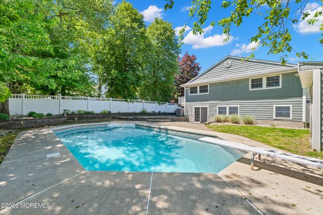 6 Tulip Drive, Old Bridge, NJ 08857