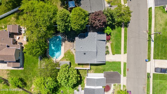 6 Tulip Drive, Old Bridge, NJ 08857