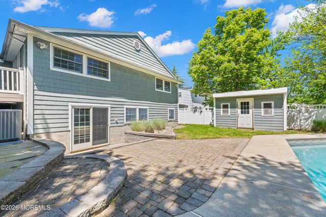 6 Tulip Drive, Old Bridge, NJ 08857