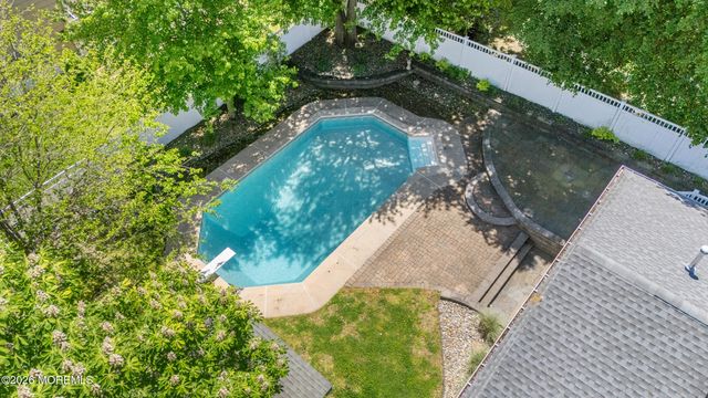 6 Tulip Drive, Old Bridge, NJ 08857