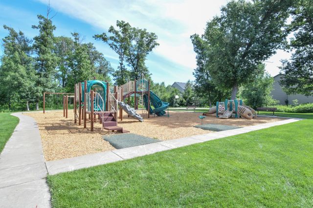 12618 Jamestown Street NE, Blaine, MN 55449