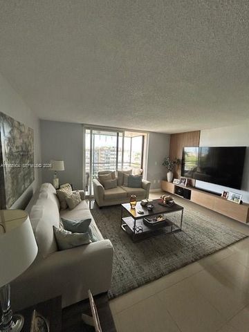 1100 Saint Charles Pl PH15, Pembroke Pines, FL 33026