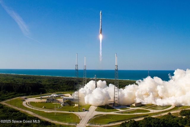 100 Summer Place 7, Merritt Island, FL 32953