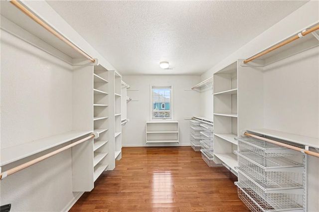 8804 SE 1st Street, Lee's Summit, MO 64064