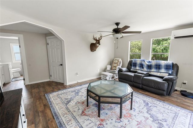 301 WEAVER AVENUE, Lake Wales, FL 33853