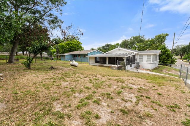 301 WEAVER AVENUE, Lake Wales, FL 33853