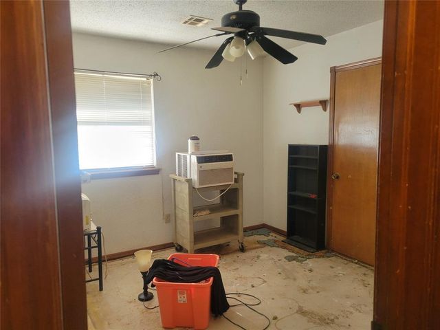 1013 N Crystal Way, Mustang, OK 73064