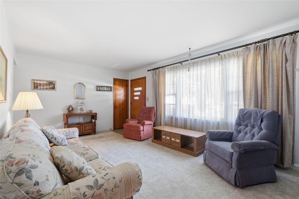 603 W 15th Street N, Newton, IA 50208