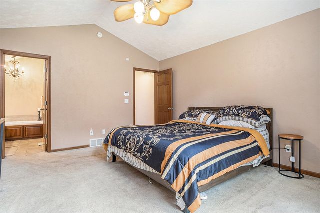 52 E Acacia Boulevard, Battle Creek, MI 49015